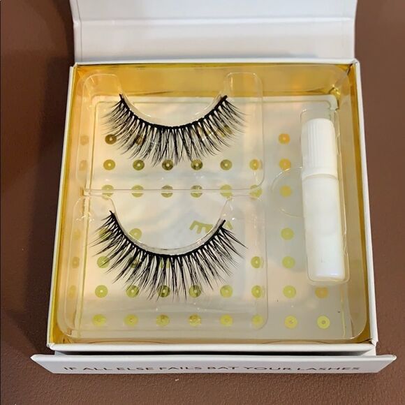 Battington Beauty / Monroe 3D silk lashes / new - Picture 3 of 4